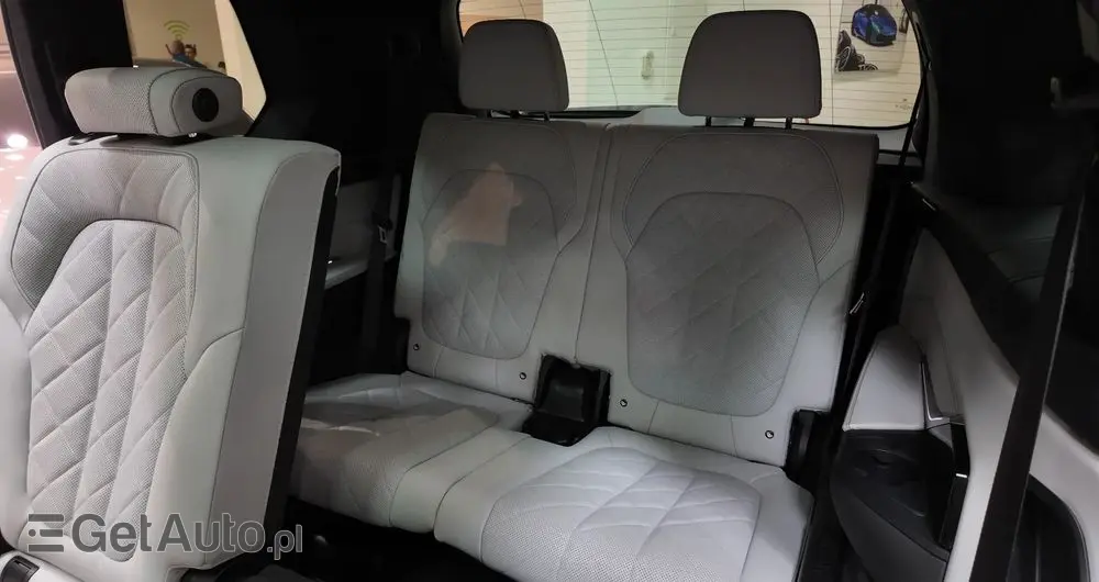BMW X7 M60i xDrive