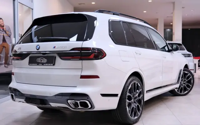 BMW X7 M60i xDrive