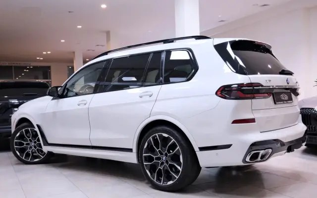 BMW X7 M60i xDrive