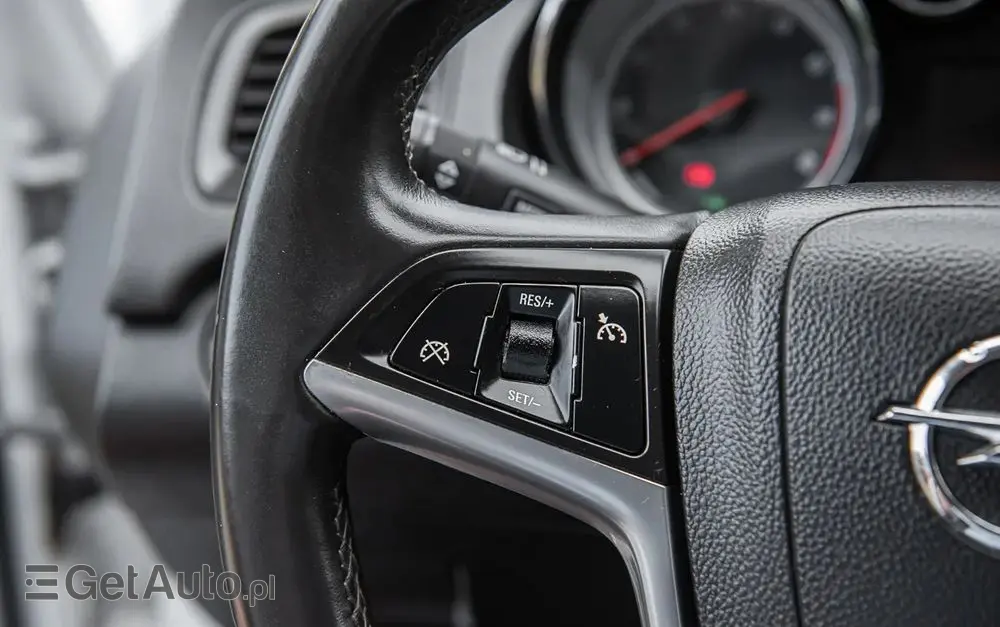 OPEL Insignia 2.0 Turbo