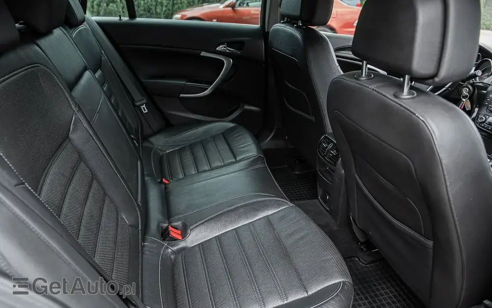 OPEL Insignia 2.0 Turbo