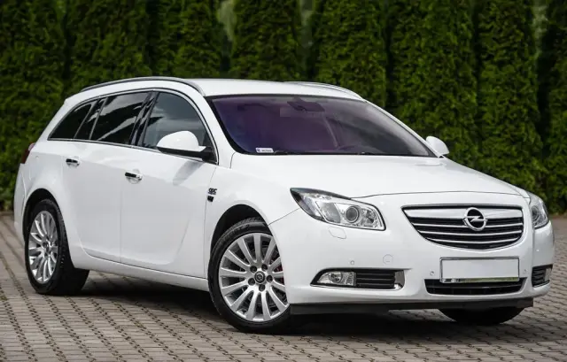 OPEL Insignia 2.0 Turbo