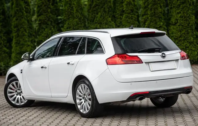 OPEL Insignia 2.0 Turbo
