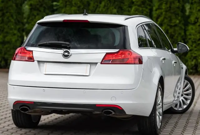 OPEL Insignia 2.0 Turbo