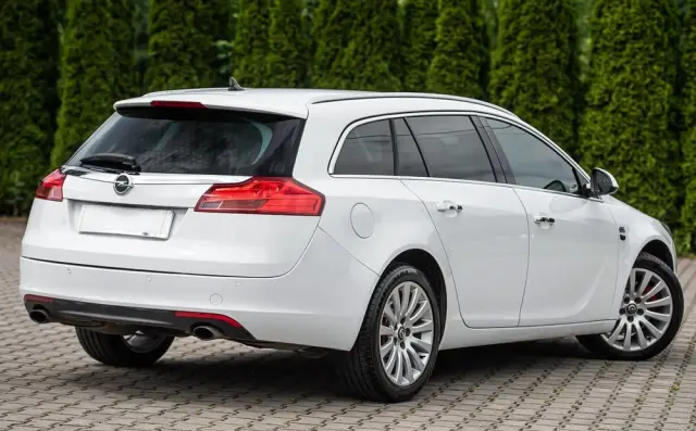 OPEL Insignia 2.0 Turbo