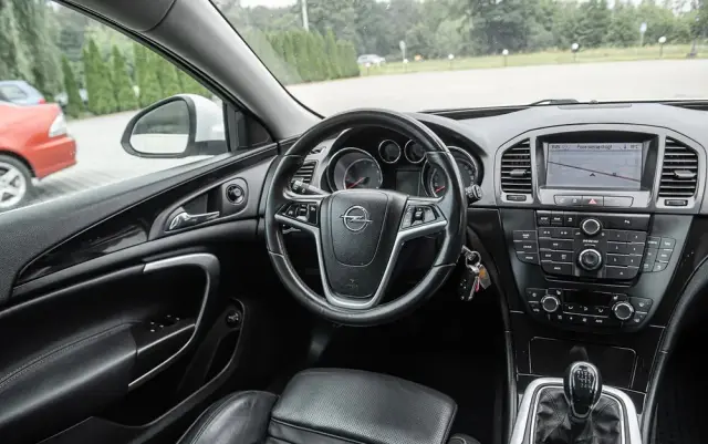 OPEL Insignia 2.0 Turbo