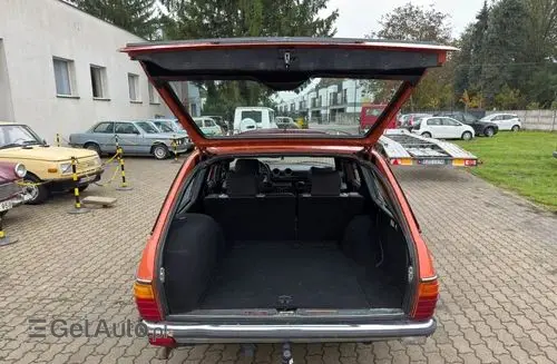 MERCEDES-BENZ W123 