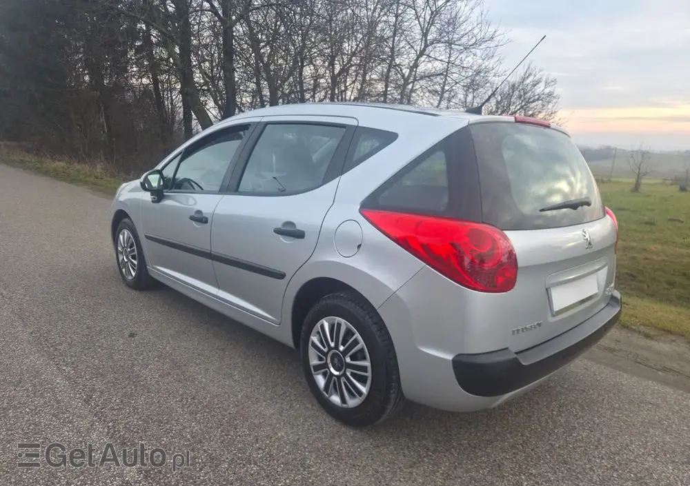 PEUGEOT 207 HDi FAP 90 (Blue Lion) Business-Line Niveau 1