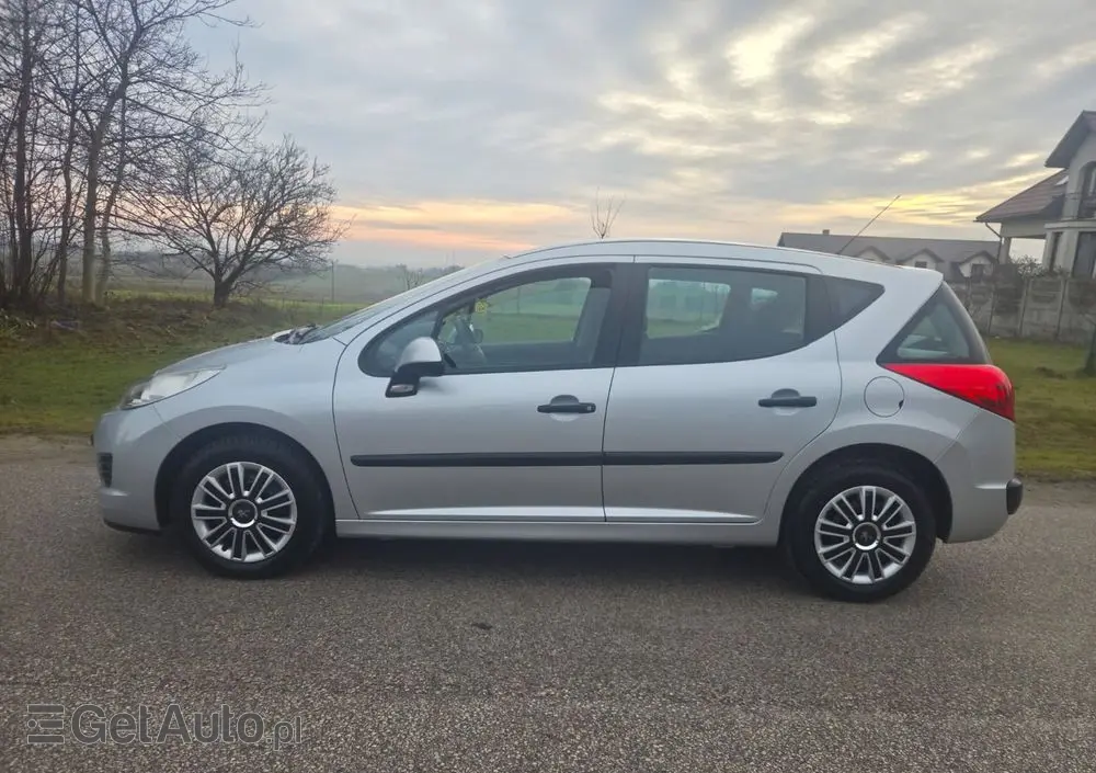 PEUGEOT 207 HDi FAP 90 (Blue Lion) Business-Line Niveau 1