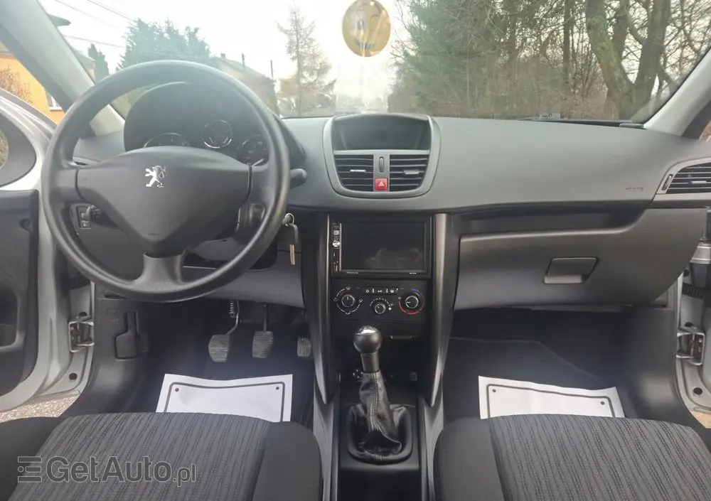 PEUGEOT 207 HDi FAP 90 (Blue Lion) Business-Line Niveau 1