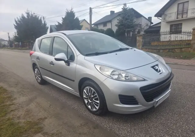 PEUGEOT 207 HDi FAP 90 (Blue Lion) Business-Line Niveau 1