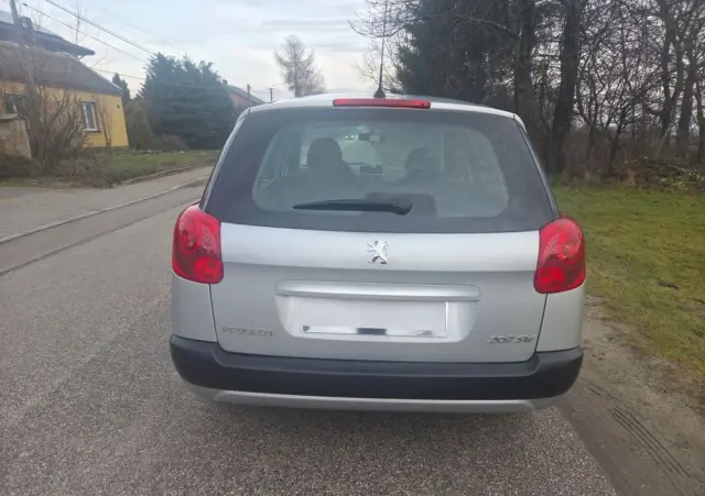 PEUGEOT 207 HDi FAP 90 (Blue Lion) Business-Line Niveau 1