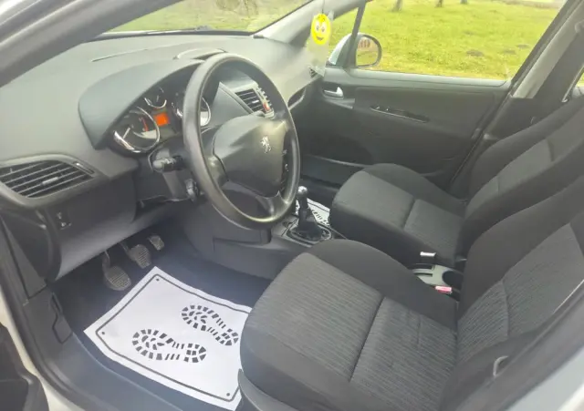 PEUGEOT 207 HDi FAP 90 (Blue Lion) Business-Line Niveau 1