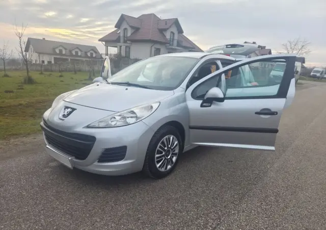 PEUGEOT 207 HDi FAP 90 (Blue Lion) Business-Line Niveau 1