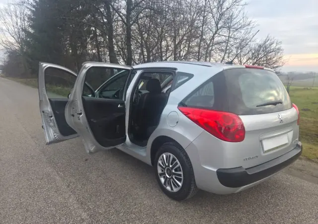 PEUGEOT 207 HDi FAP 90 (Blue Lion) Business-Line Niveau 1