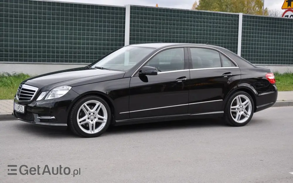 MERCEDES-BENZ Klasa E 250 CDI 4-Matic BlueEff Avantgarde