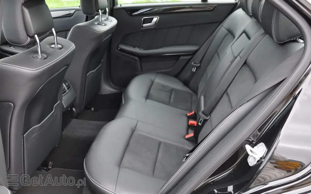 MERCEDES-BENZ Klasa E 250 CDI 4-Matic BlueEff Avantgarde