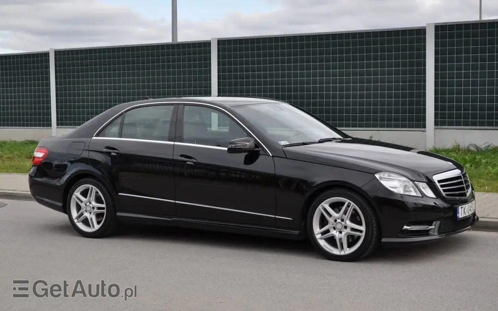 MERCEDES-BENZ Klasa E 250 CDI 4-Matic BlueEff Avantgarde