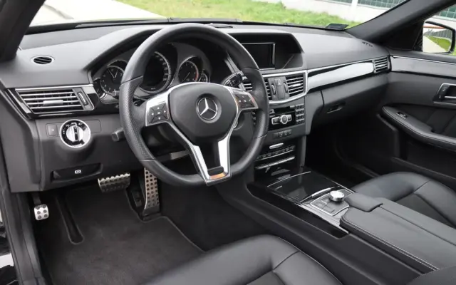 MERCEDES-BENZ Klasa E 250 CDI 4-Matic BlueEff Avantgarde