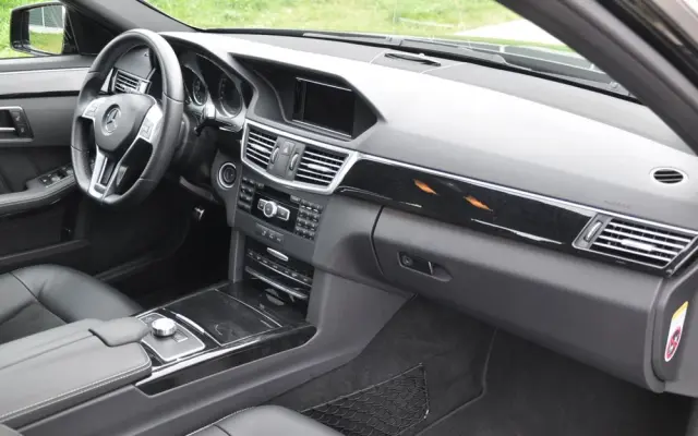 MERCEDES-BENZ Klasa E 250 CDI 4-Matic BlueEff Avantgarde