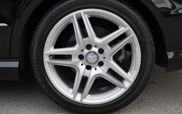 MERCEDES-BENZ Klasa E 250 CDI 4-Matic BlueEff Avantgarde