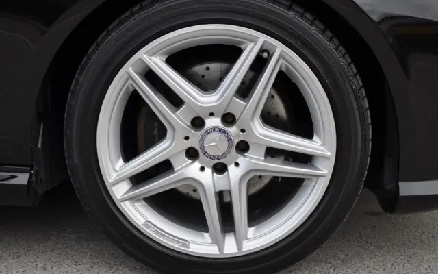 MERCEDES-BENZ Klasa E 250 CDI 4-Matic BlueEff Avantgarde