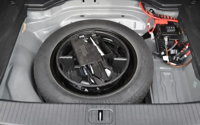 MERCEDES-BENZ Klasa E 250 CDI 4-Matic BlueEff Avantgarde