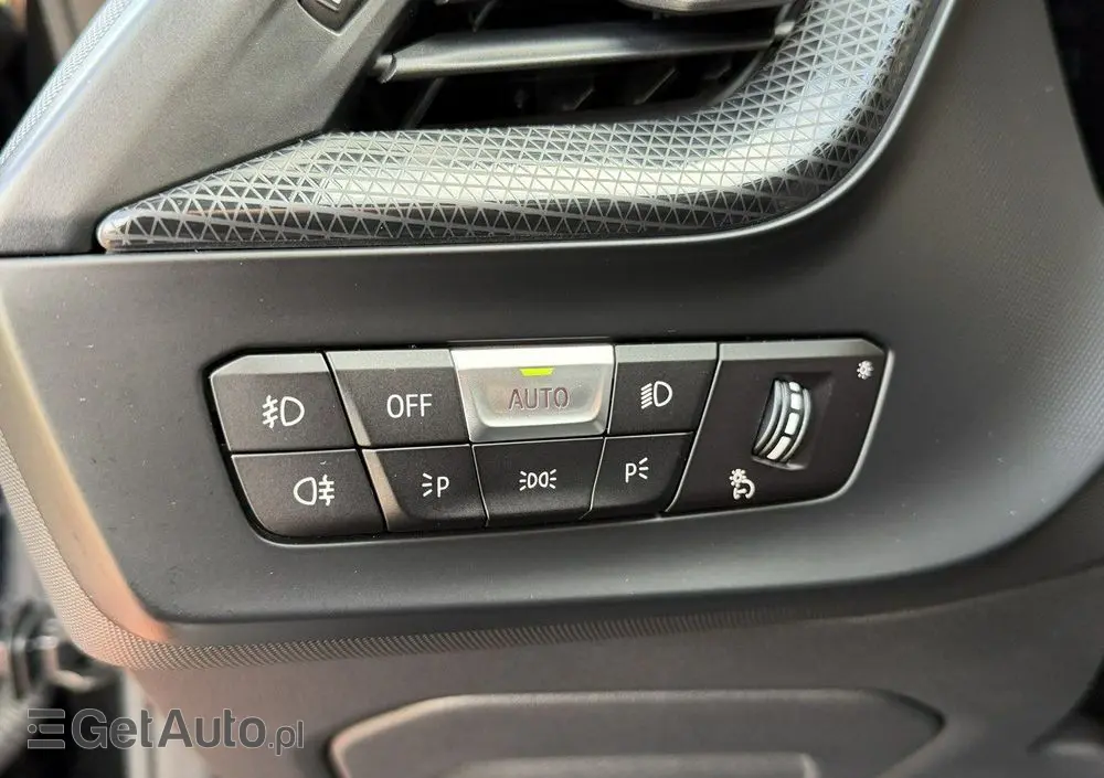 BMW Seria 2 220d xDrive M Sport sport