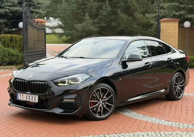BMW Seria 2 220d xDrive M Sport sport