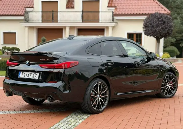 BMW Seria 2 220d xDrive M Sport sport