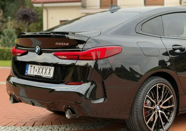 BMW Seria 2 220d xDrive M Sport sport