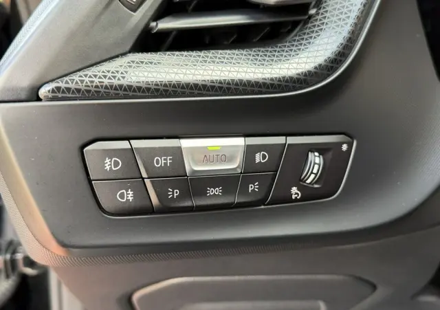 BMW Seria 2 220d xDrive M Sport sport