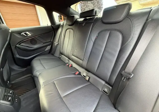 BMW Seria 2 220d xDrive M Sport sport