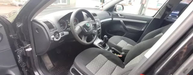 SKODA Octavia 1.9 TDI (105 KM)