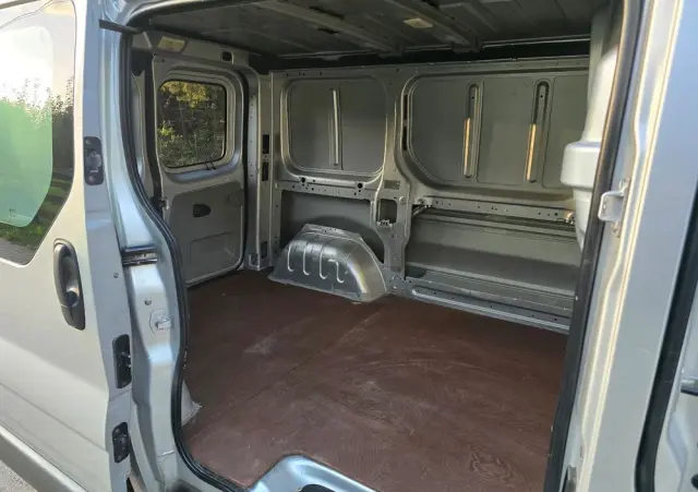 NISSAN Primastar L1H1 (6-Si.) pro