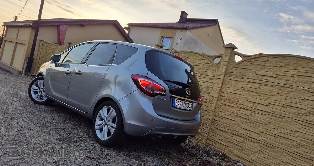 OPEL Meriva 1.4 T Cosmo
