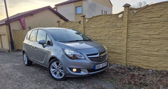 OPEL Meriva 1.4 T Cosmo