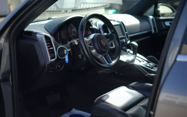 PORSCHE Cayenne Diesel