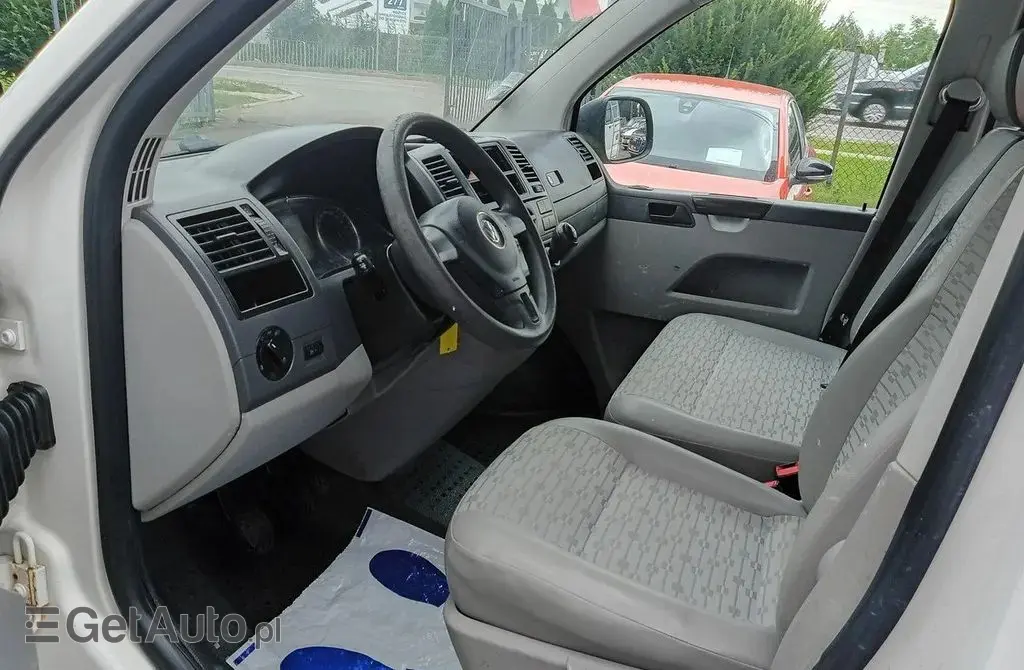 VOLKSWAGEN TRANSPORTER 