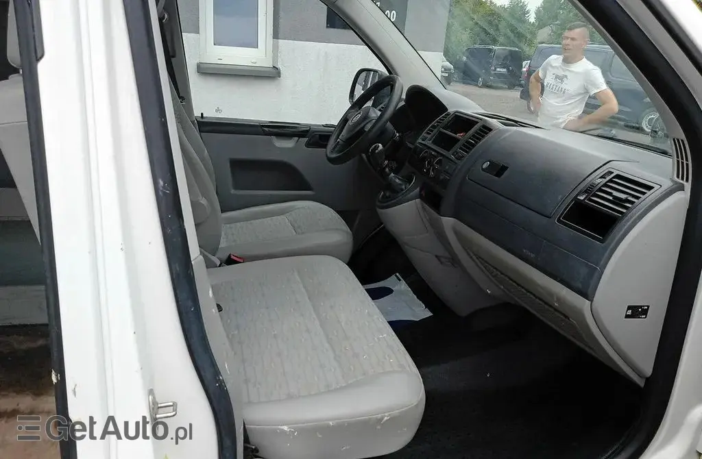 VOLKSWAGEN TRANSPORTER 