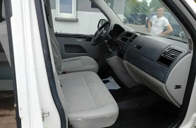 VOLKSWAGEN TRANSPORTER 