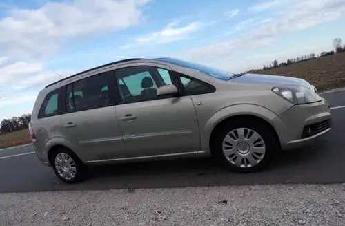 OPEL Zafira 