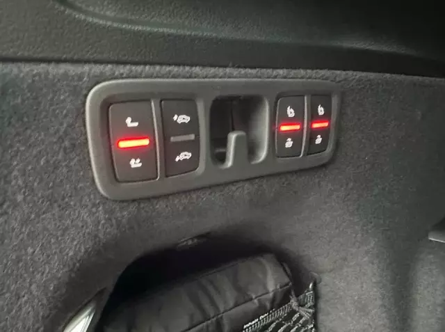 AUDI Q7 S line