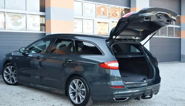 FORD Mondeo SW 2.0 EcoBoost S&S Autom ST-Line
