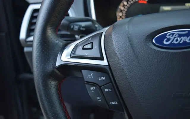 FORD Mondeo SW 2.0 EcoBoost S&S Autom ST-Line