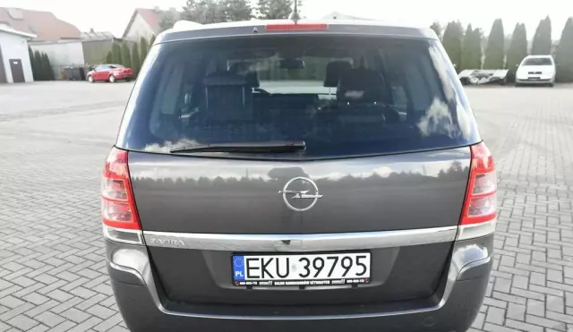 OPEL Zafira 
