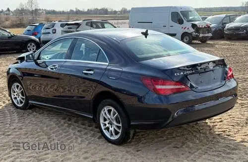 MERCEDES-BENZ CLA 