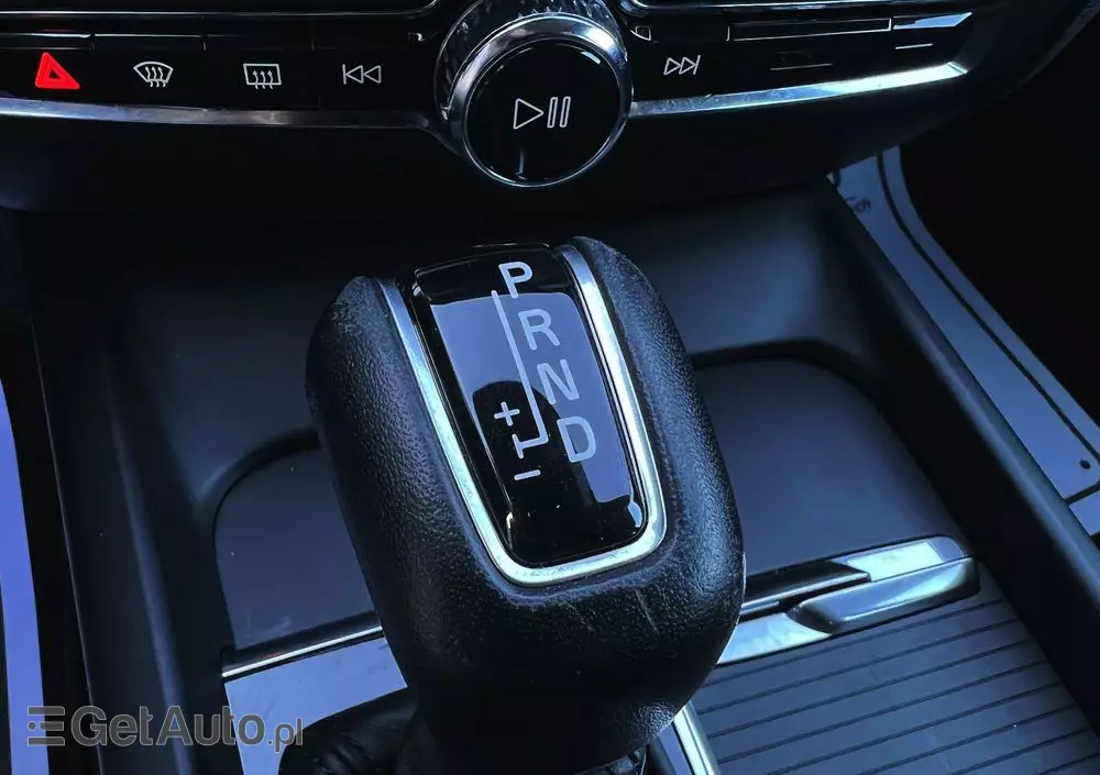 VOLVO V60 D4 Momentum