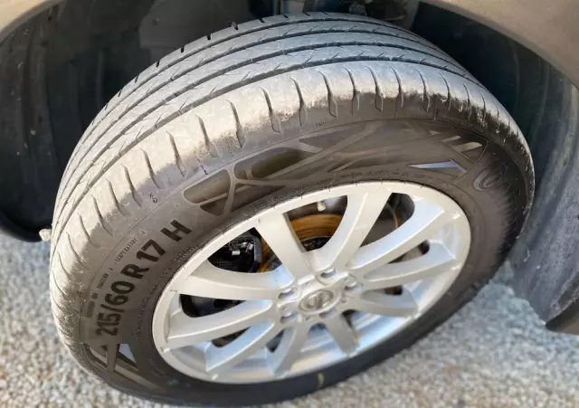 NISSAN Qashqai 1.6 dCi 4x4 Tekna