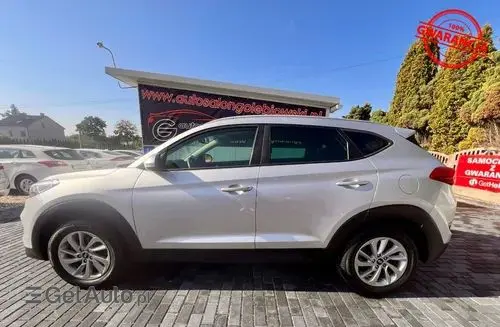 HYUNDAI Tucson 